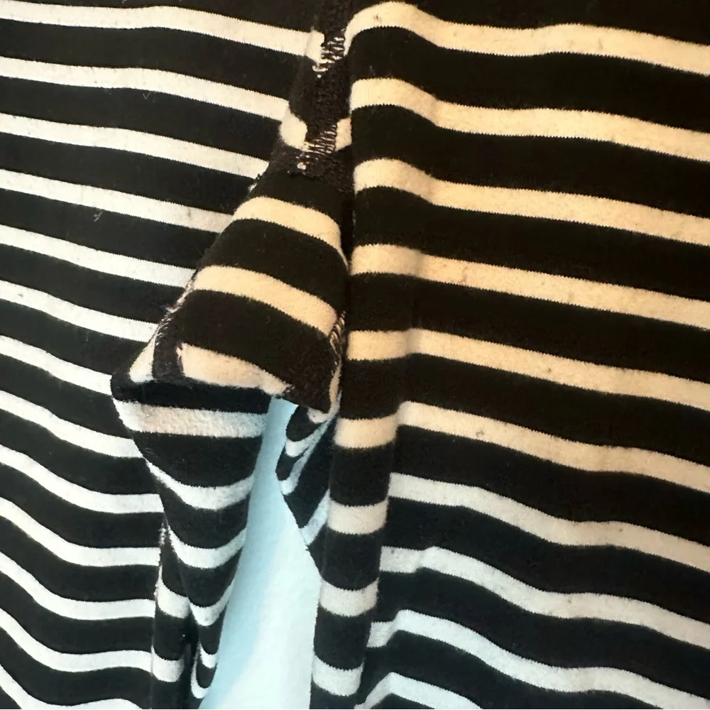 Athleta Chaturanga Black and White Striped Cropped Leggings Medium Tall - Picture 4 of 8